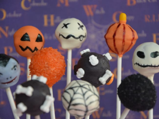 Halloween cake pops