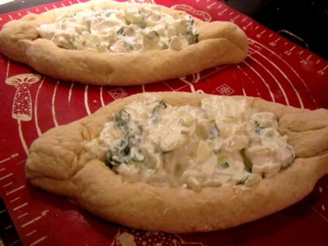 Khachapuri ou pain georgien au fromage