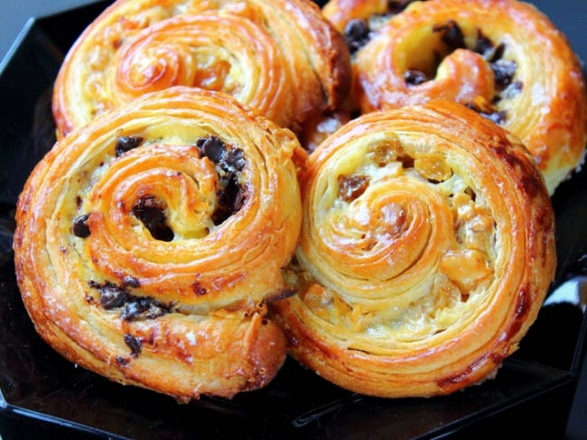 Escargots feuilletés à la crème et pépites de chocolat