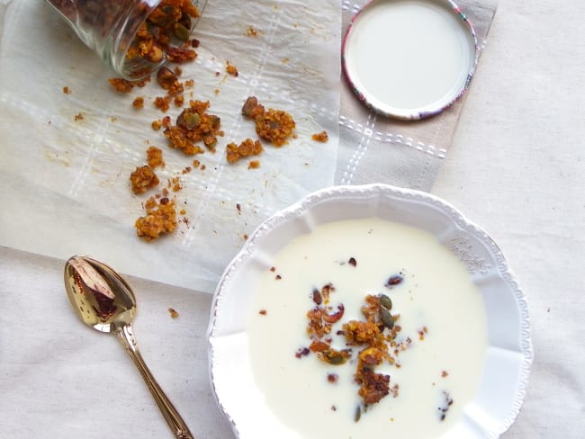 Granola au potimarron, noix, graines de courges et épices