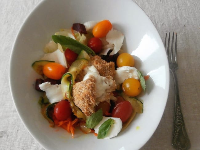 Salade mozza chaude, carottes, betteraves, courgettes