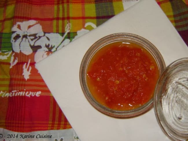 Le chutney de tomate tropical