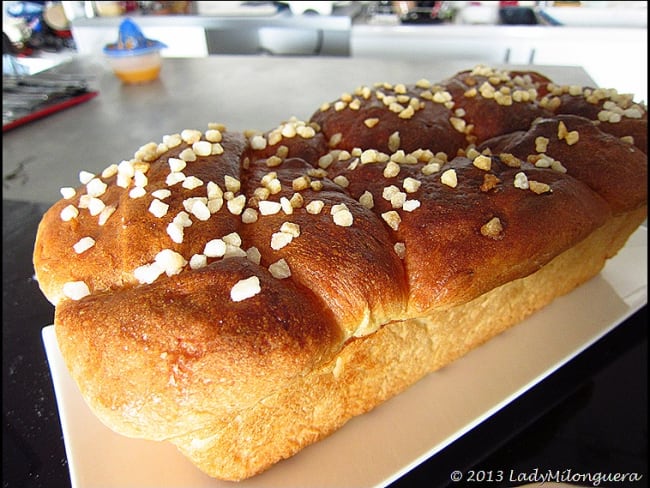 Brioche tressée à la fève tonka