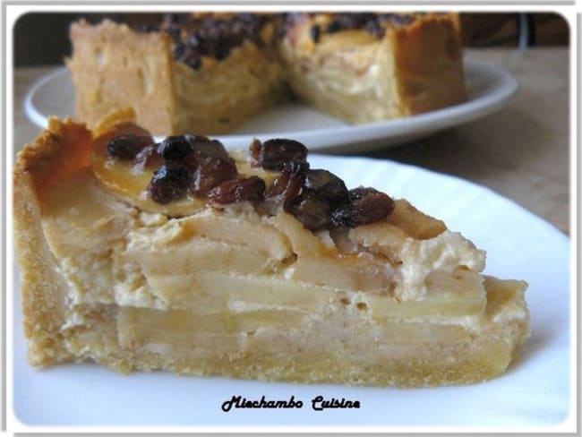 Gâteau aux pommes et raisins secs