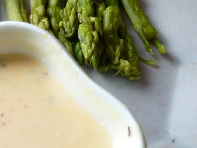 asperges vertes, vinaigrette à l'orange