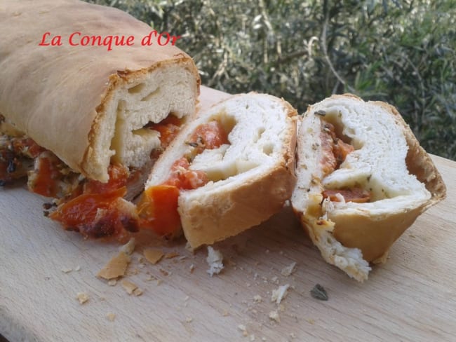 Pain-focaccia à la tomate et pecorino