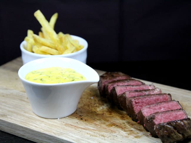 Entrecôte grillée sauce béarnaise pour la fête des pères