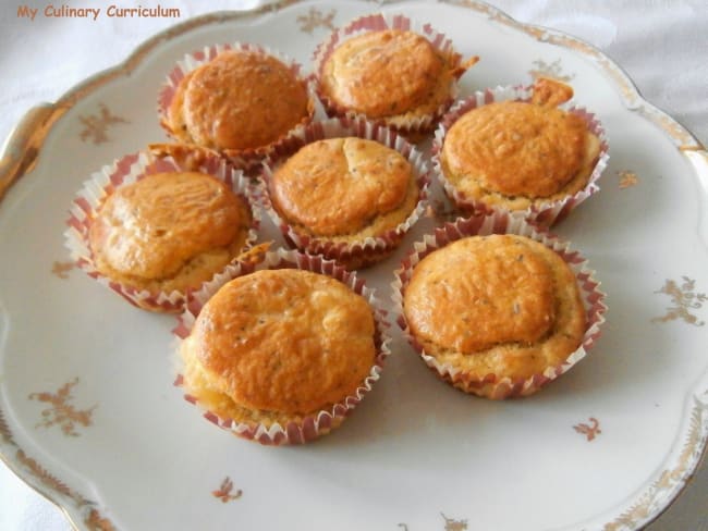 Petits cakes saumon fumé, emmental, mélange de graines