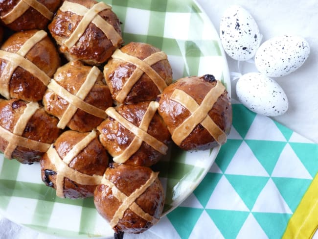 Hot cross buns