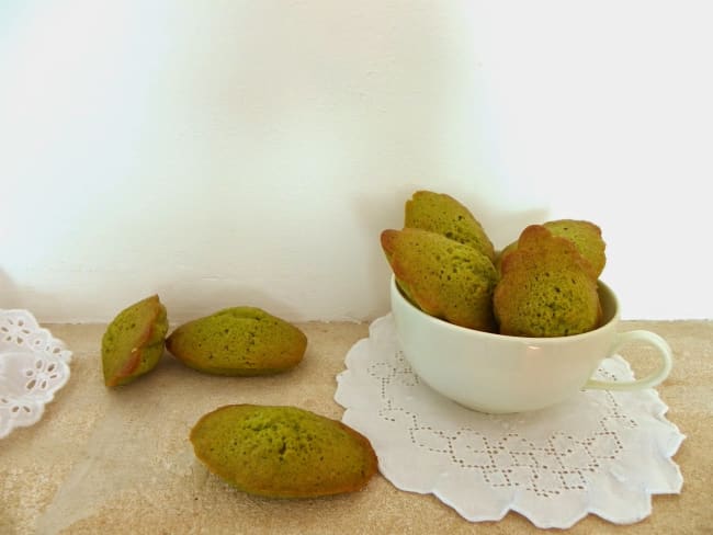 Madeleines au thé matcha