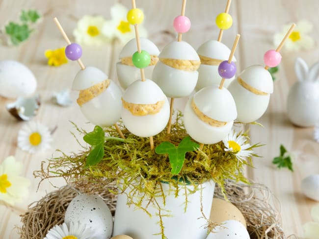 Oeufs de caille mimosa pour l'apéritif