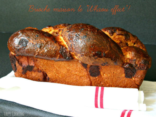 Brioche tressée aux pépites de chocolat au lait