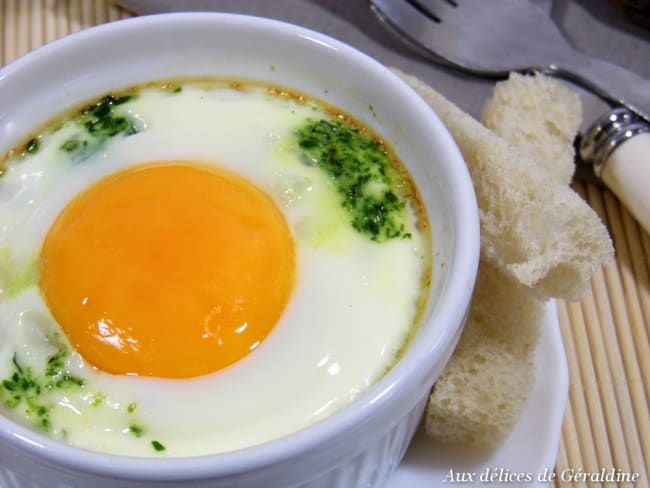 Oeuf cocotte aux épinards et au fromage de chèvre