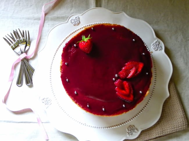 Fraisier maison à la crème pâtissière vanillée