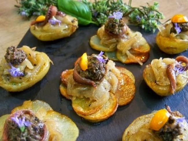 Pommes de terre de l'Ile de Ré en habit niçois façon Pissaladière pour l'apéritif ou comme accompagnement