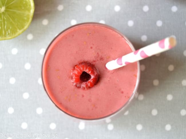 Smoothie framboise et lait de coco