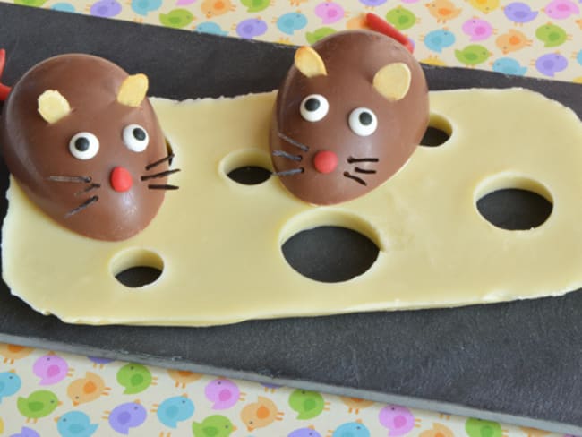 La souris gourmande et son gruyère de chocolat blanc