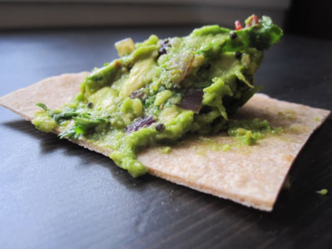 Guacamole version indienne et tortillas de blé