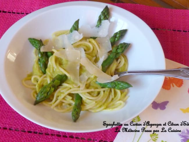 Spaghettis au caviar d'asperges et citron