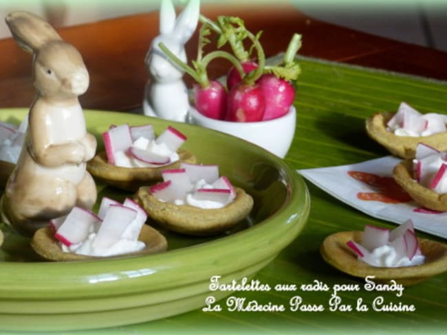 Tartelettes de radis pour l'apéritif de Sandy, massala, ricotta