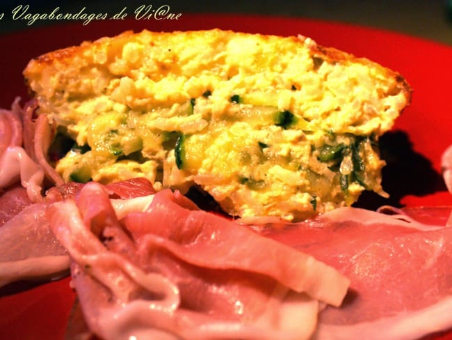 Gâteau de riz aux courgettes et gorgonzola, chiffonnade de jambon de Parme