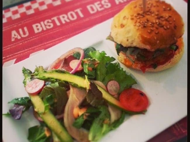 Mini-hamburger au canard, Tomme de Savoie et piment d'Espelette