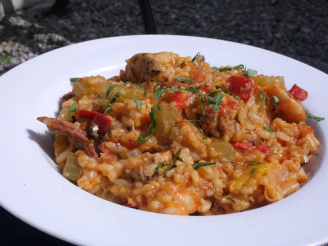 Jambalaya de poulet, crevettes, saucisson chorizo