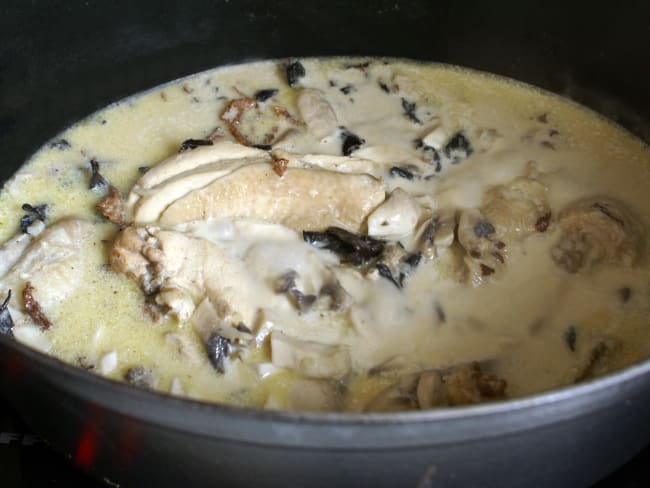 Poulet au vin jaune