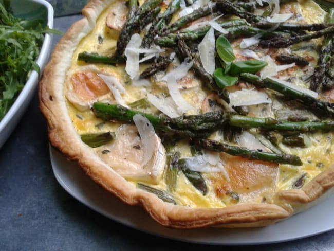 Quiche aux asperges, lardons, parmesan et chèvre