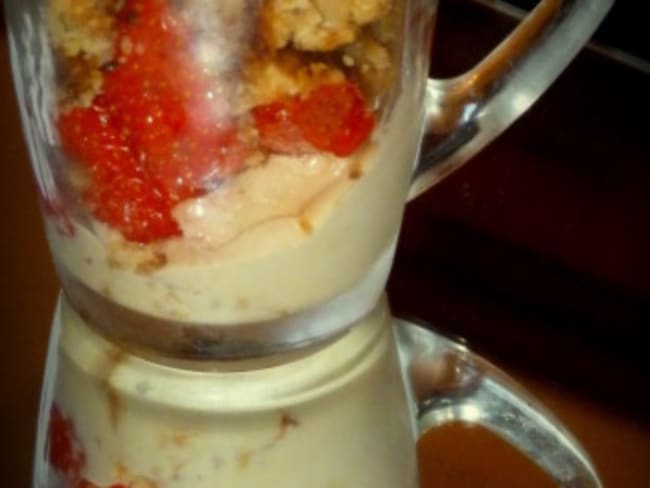 Crumble de confiture de lait et fraises