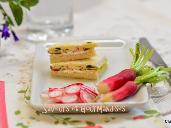 Club sandwich aux radis roses et moutarde Savora