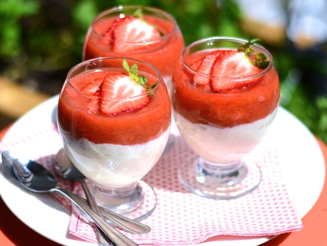 Compote fraise-rhubarbe et riz au lait vanillé