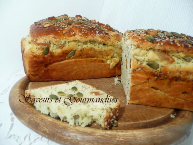 Brioche aux graines et aux oranges confites