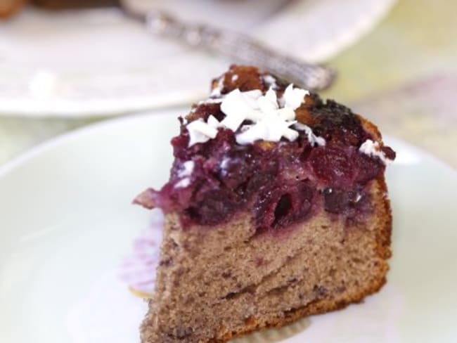 Gâteau à l'envers aux cerises