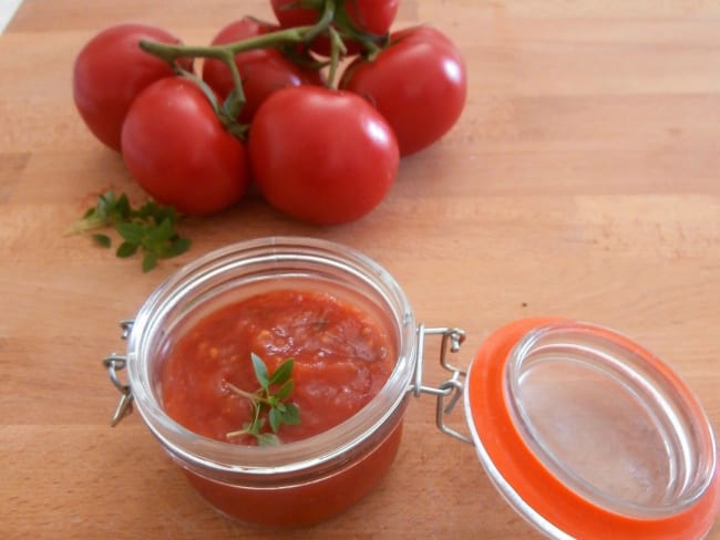 Sauce tomate maison basilic et thym