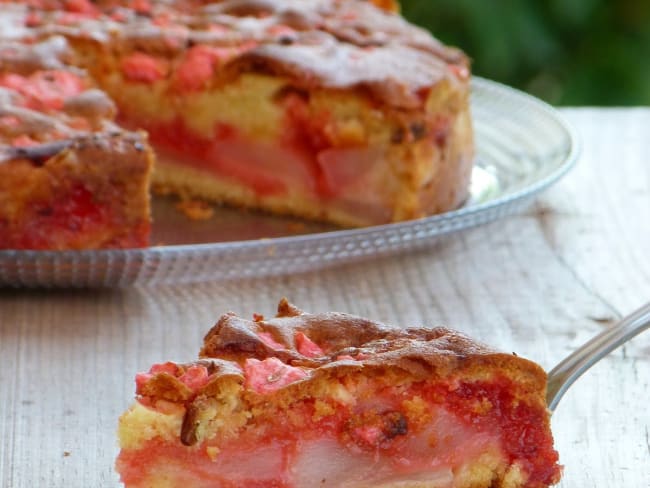 Gâteau lyonnais aux poires et pralines roses