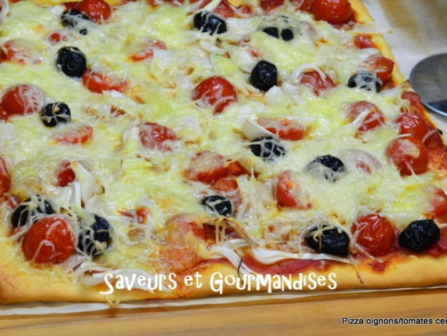 Pizza aux Oignons Verts et Tomates Cerises