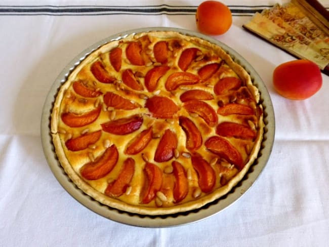 Tarte abricots, ricotta et pignons de pin