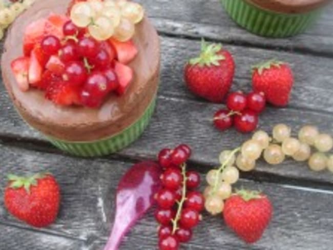 Soufflé glacé ou Parfait au chocolat, salade de fraises