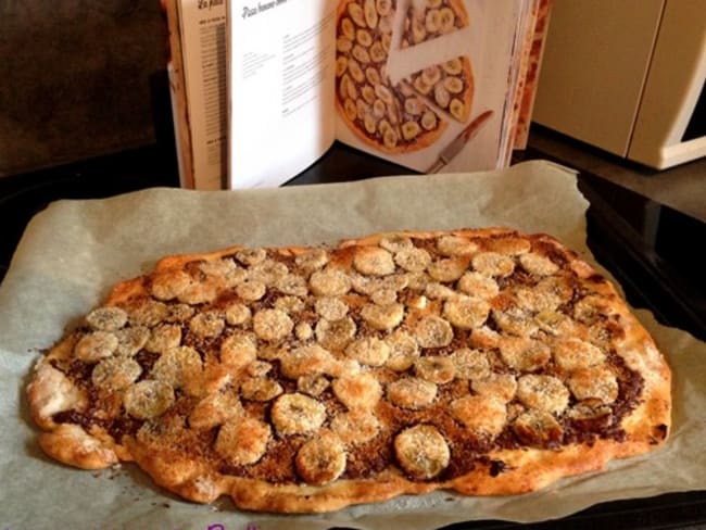 Pizza sucrée banane-choco-coco