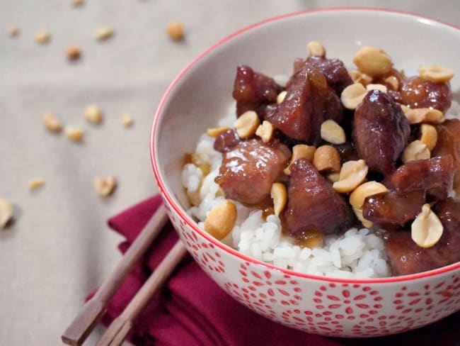 Porc caramélisé aux cacahuètes