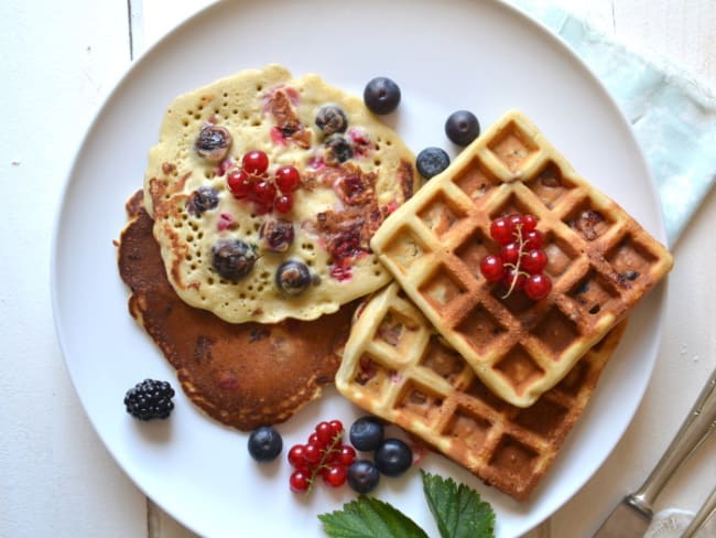 Crêpes et gaufres aux fruits rouges