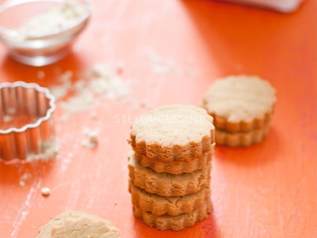 Crackers vegans et sans gluten à la farine de pois chiche