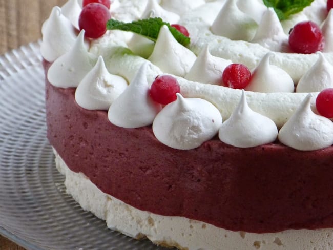 Vacherin glacé aux fruits rouges pour noël