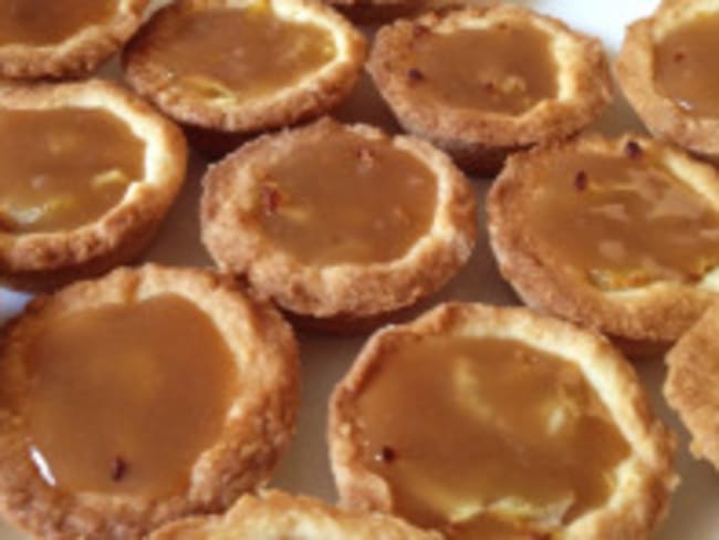 Mini-tartelettes aux pommes et caramel au beurre salé