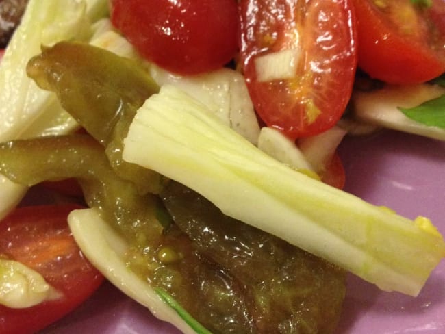 La salade fraîche de fenouil et tomates variées