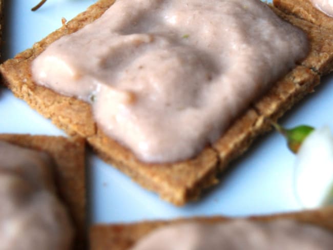 Tartelette à la crème d’acacia et banane