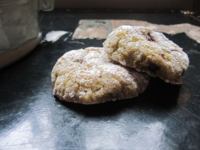 Biscuits moelleux aux pistaches et griottes