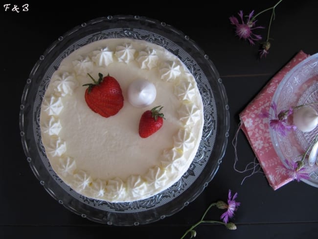 Vacherin glacé vanille et sorbet fraise