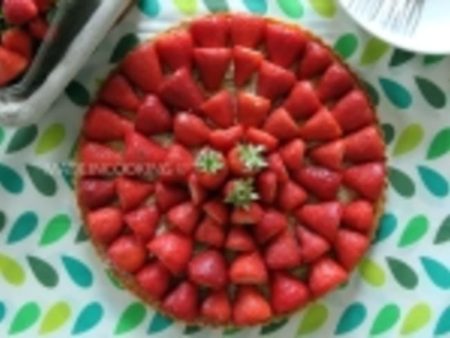 Tarte à la rhubarbe et aux fraises